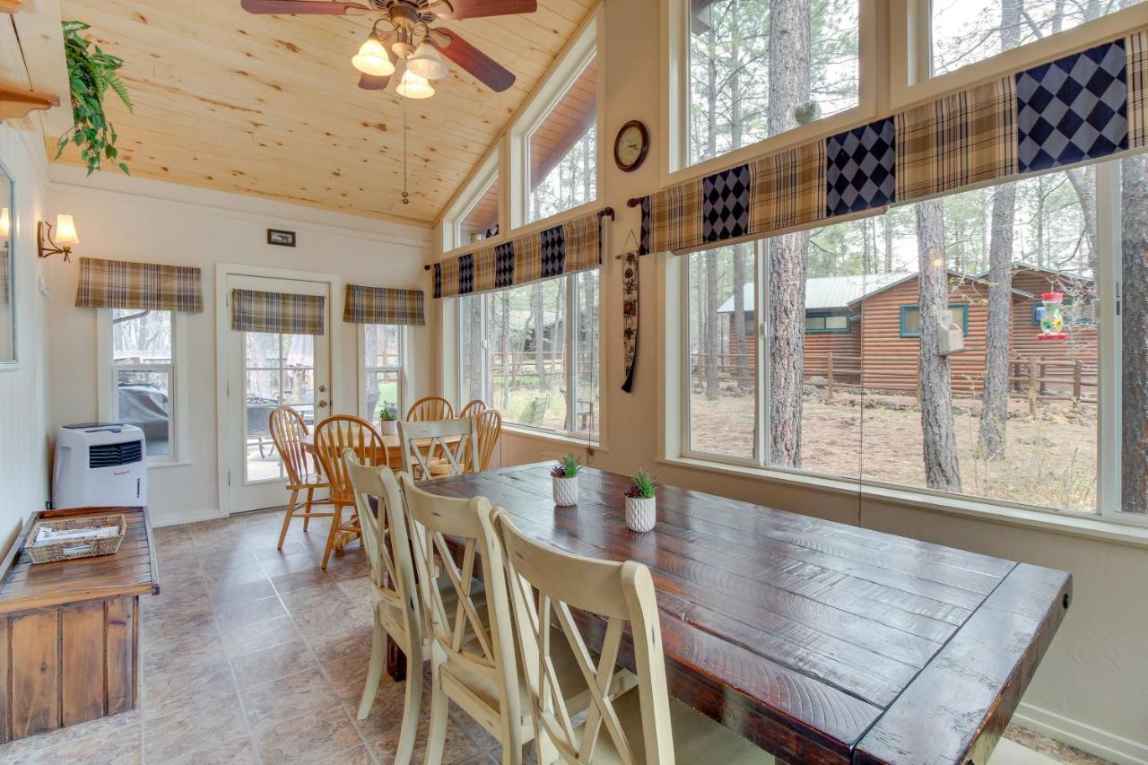 Updated Country Club Cabin, Near Golfing And Hiking! Indian Pine エクステリア 写真